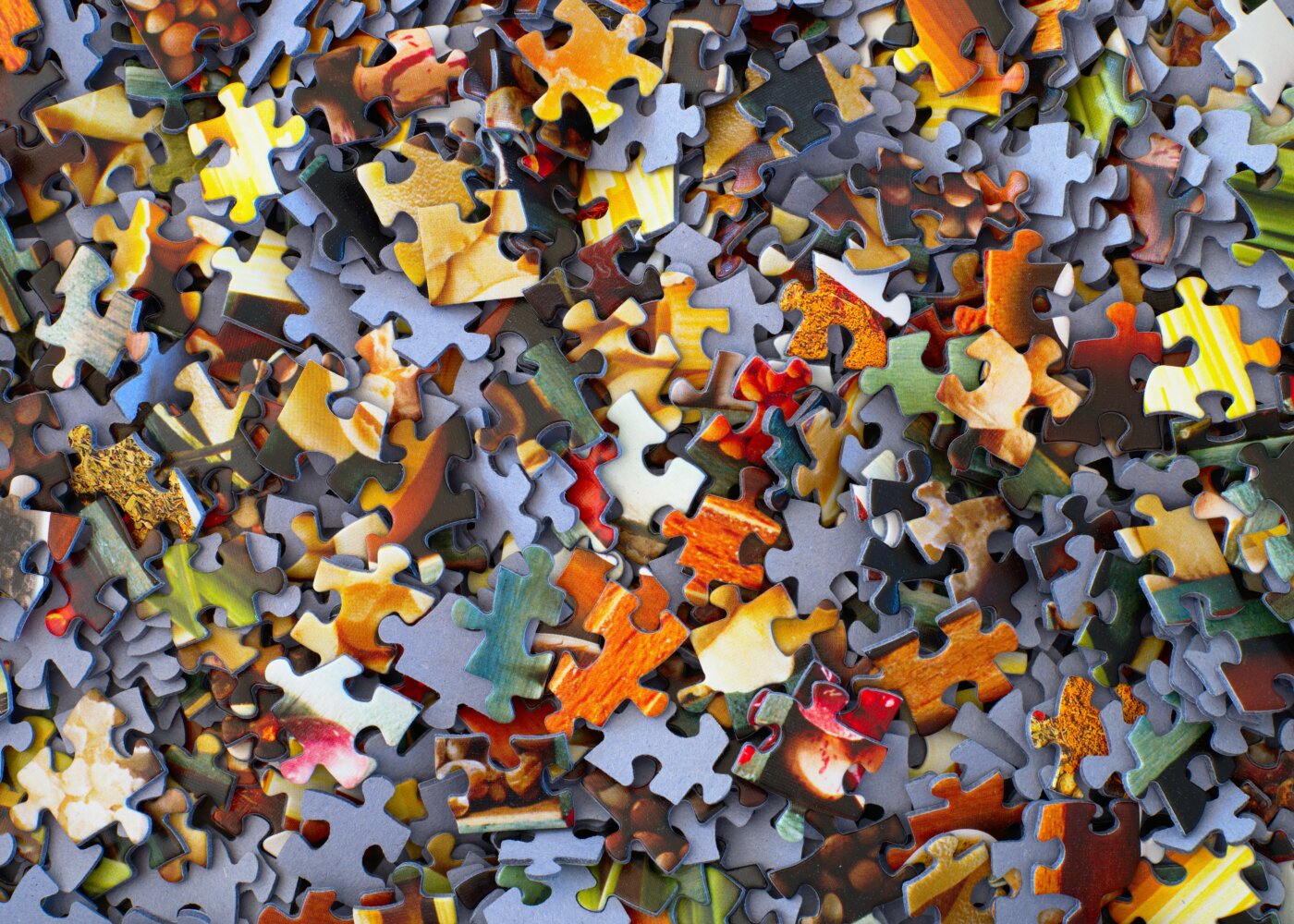 Illustration showing AI and data integration behind a curtain – representing hidden complexity in SIAM environments.